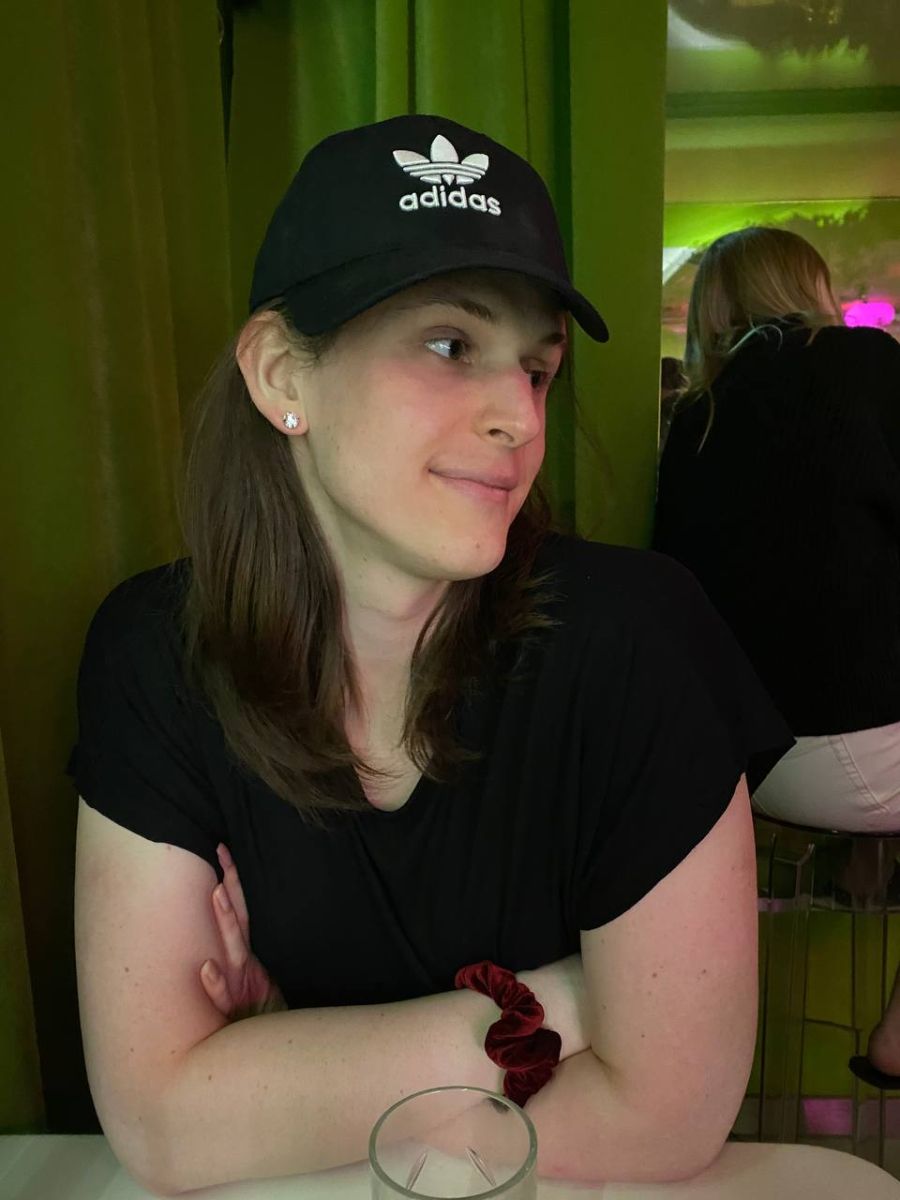 Image pour Vanha versio päivitetty etsii olkapää ilman kysymyksiä joka osaa kuunnella voimalla ja selkeydellä