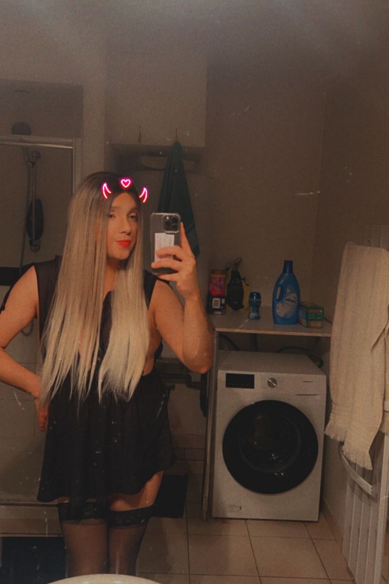 Image pour Nuori trans, joka tuntee olonsa mukavaksi koroissaan etsii rehellistä miestä yksinkertaiseen pariin ilman filtteriä