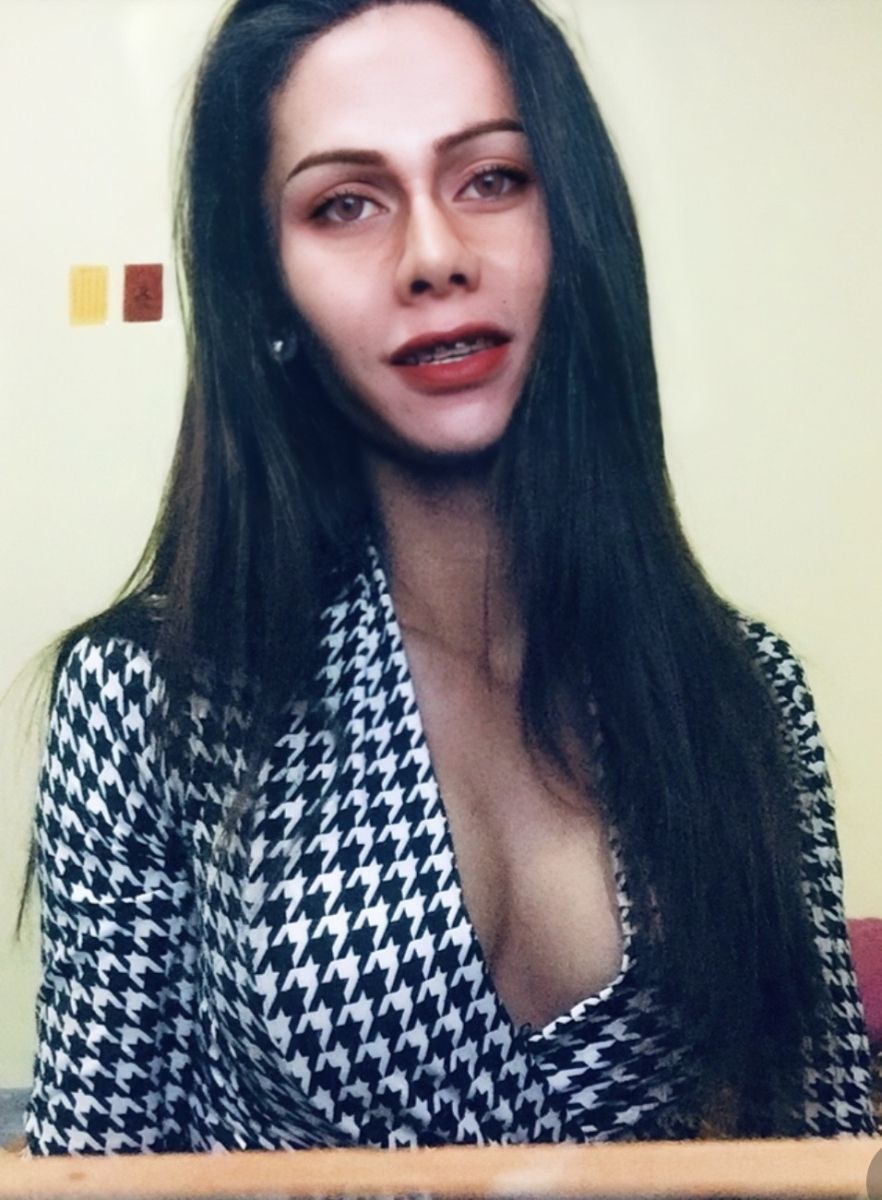 Image pour Muuttunut sydän etsii aitoa sykkivää sydäntä joka näkee enemmän kuin ulkonäön kahvilan reunalla