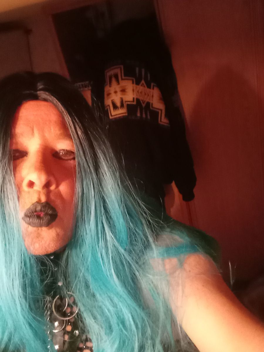 Image pour Lempeä ja aito trans etsii läsnäolevaa miestä rakastamaan aidosti sinä päätät värähtelemään