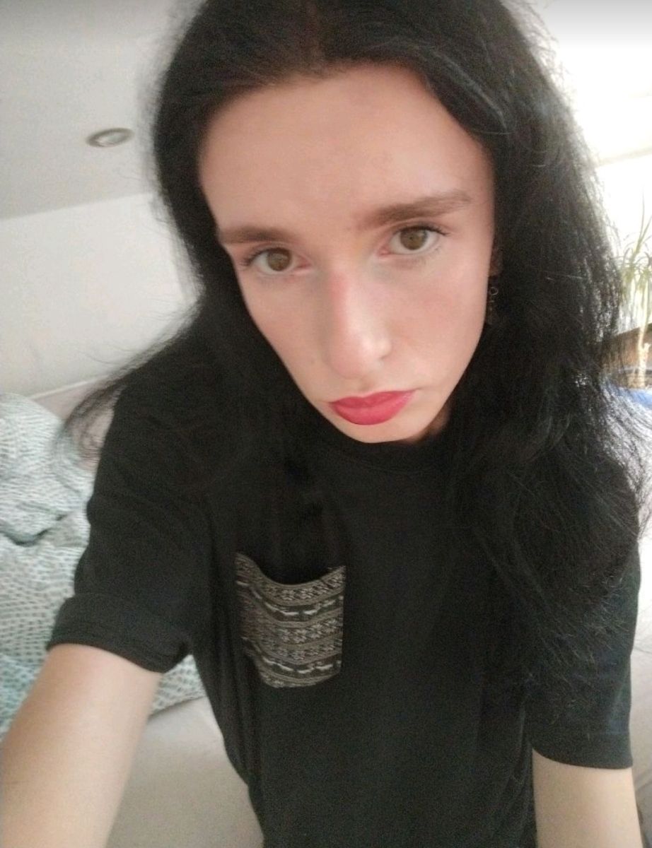 Image pour Aitoutta etsivä trans etsii kokonaista rakkautta rakastamaan aidosti meidät kaksi?