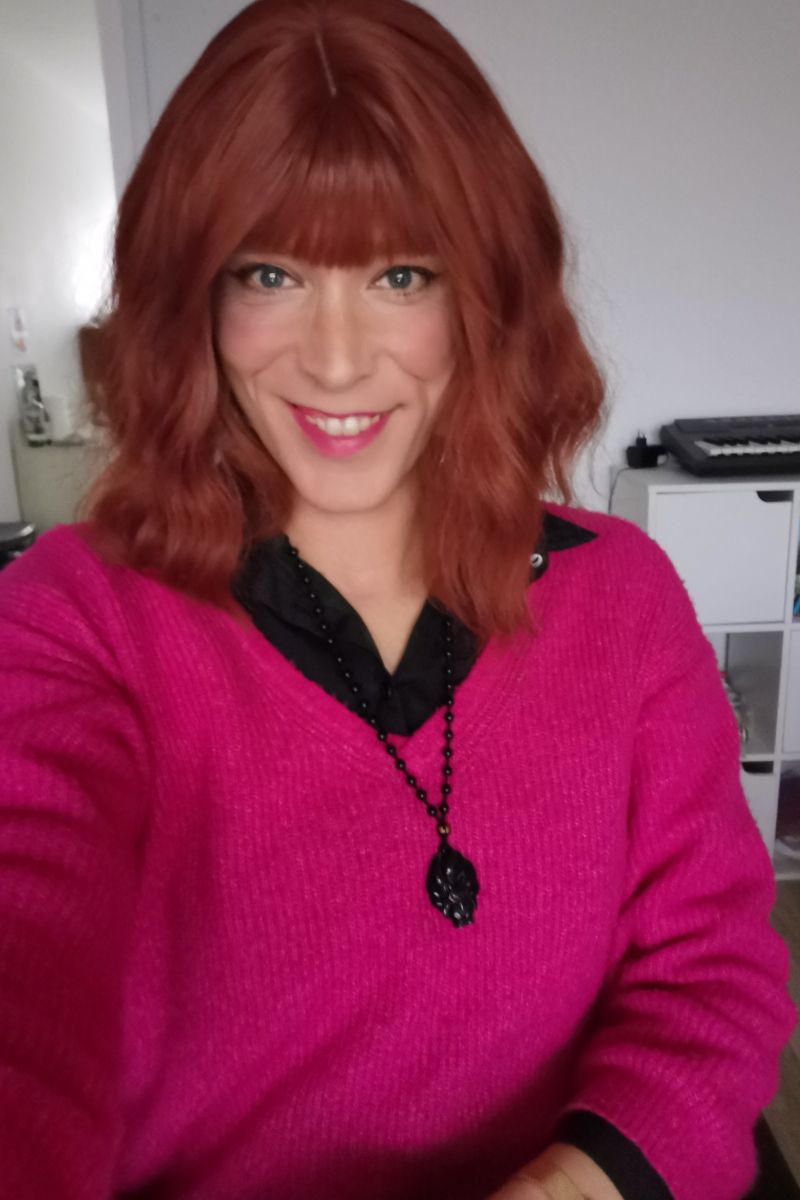 Image pour Suora ja rento trans etsii tervettä paria suoraan tunteeseen täysin vilpittömästi