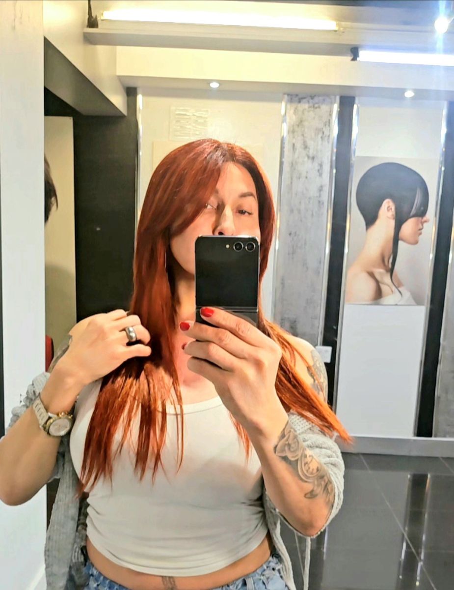 Image pour Elämän muokkaama trans etsii aitoa ihmistä kutomaan todellista jaetuin arvin