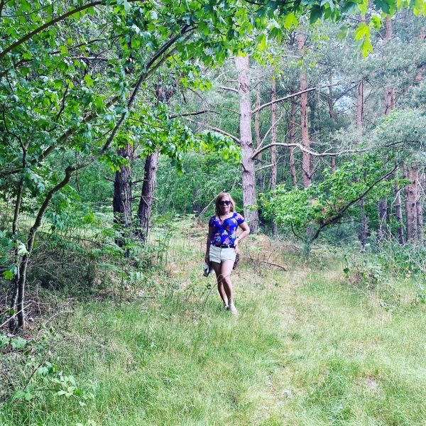 Image pour Suurisydäminen transnainen etsii itsevarmaa hellyyttä rakastaakseen suoraan harvinaisella vilpittömyydellä
