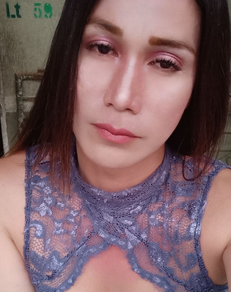 Image pour Trans ja hämmentävä etsii miestä, joka rakastaa riskiä tanssiakseen ilman verkkoa unohtaen rajat